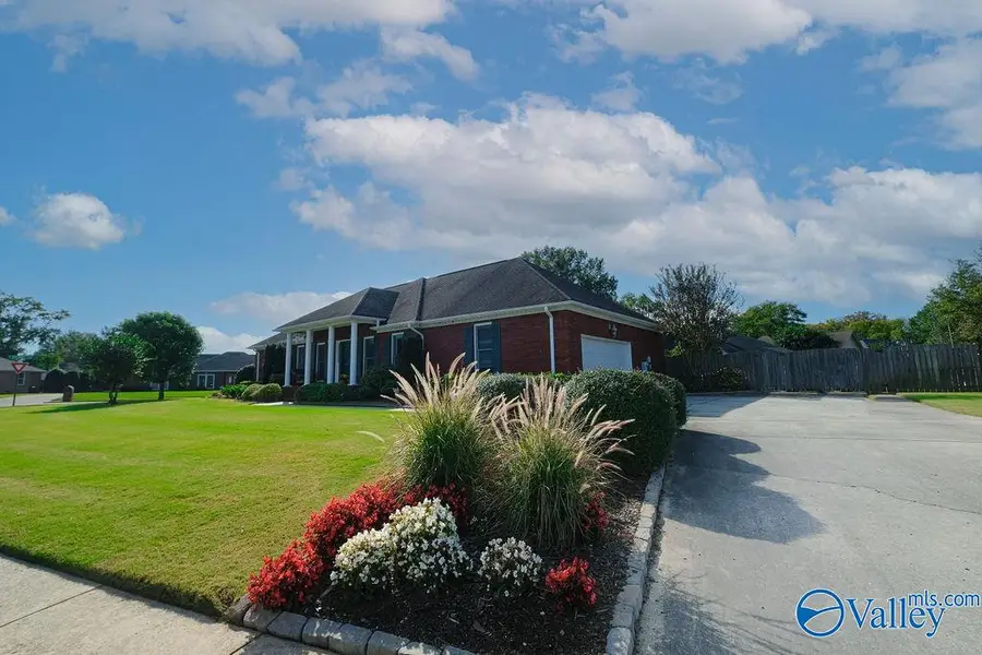 2401 Thornmor Drive Sw, Huntsville, AL 35803 - #2