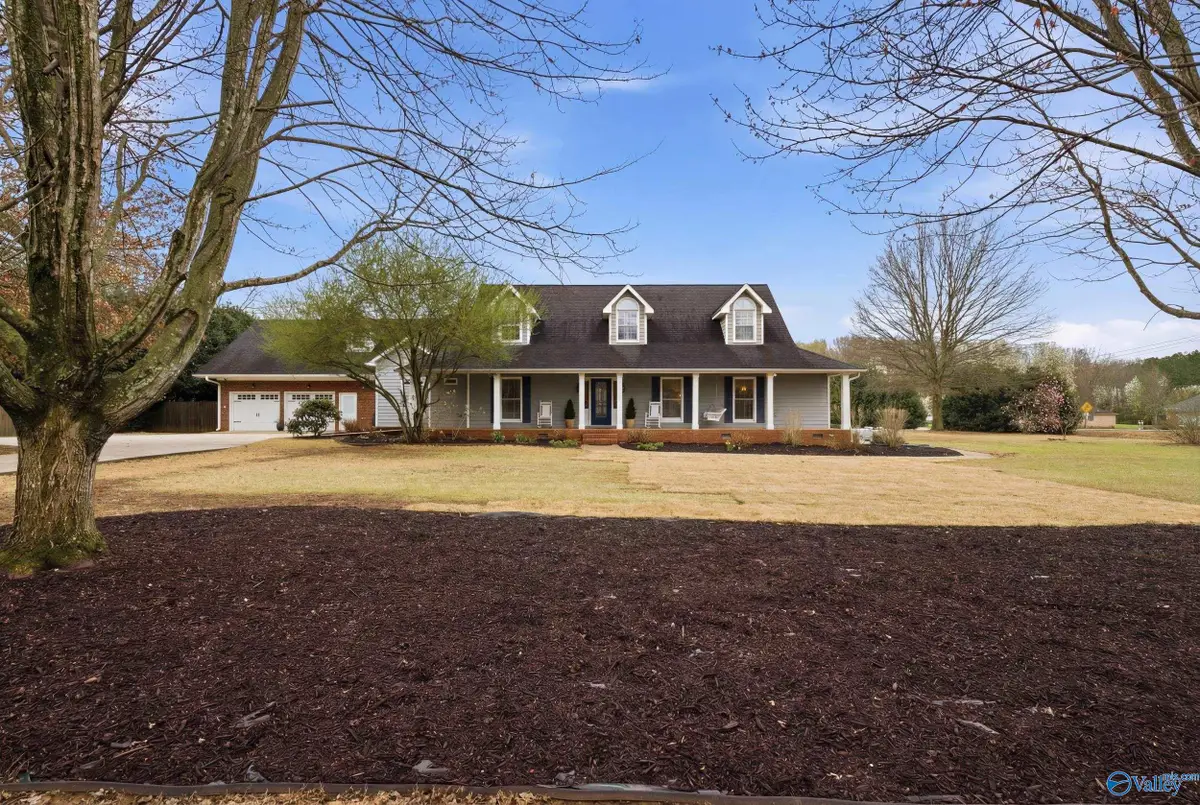 119 Matt Phillips Road Nw, Huntsville, AL 35806 - #1