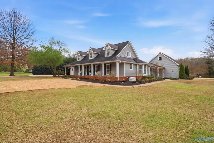 119 Matt Phillips Road Nw, Huntsville, AL 35806 - #2