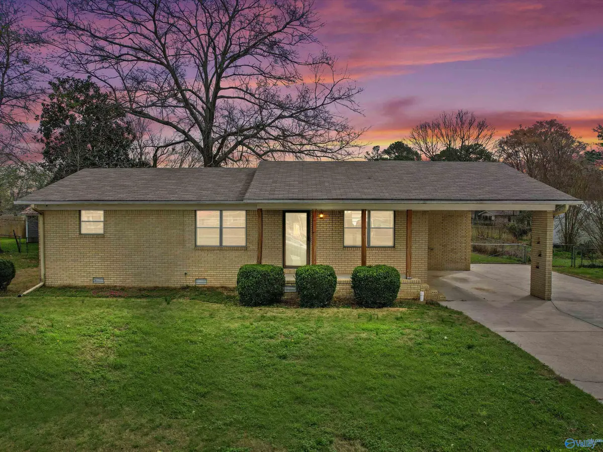 906 SW Cooper Lane Sw, Hartselle, AL 35640 - #1