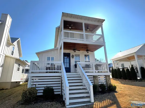 3226 Hardin Road, Guntersville, AL 35976