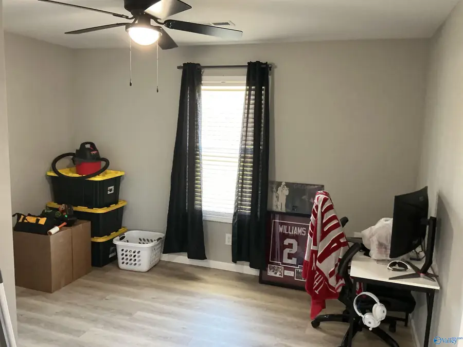 561 Walter Whitt Rd, Boaz, AL 35956 - #3