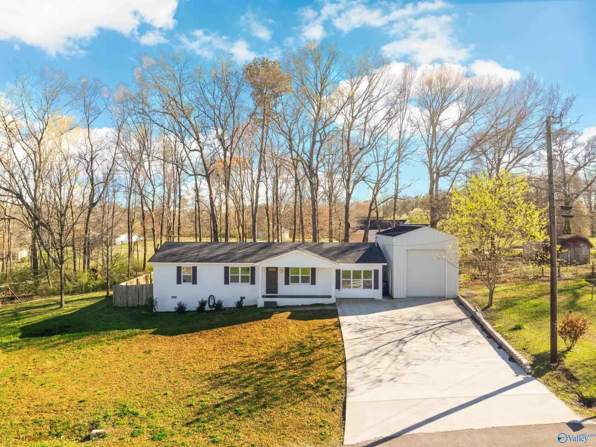 206 Rolling Hills Drive, Arab, AL 35016 - #1