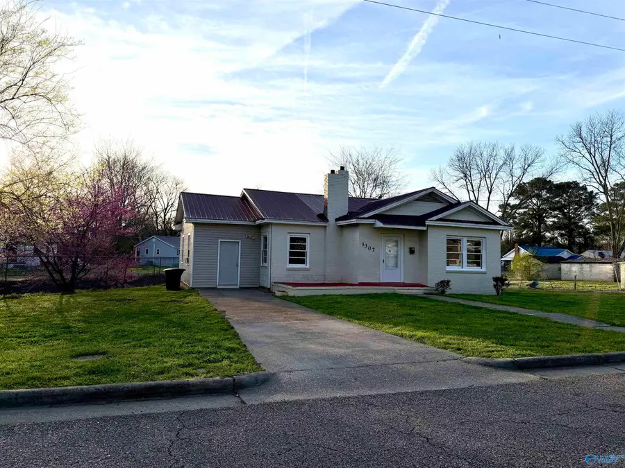 1307 Park Avenue, Gadsden, AL 35903 - #2