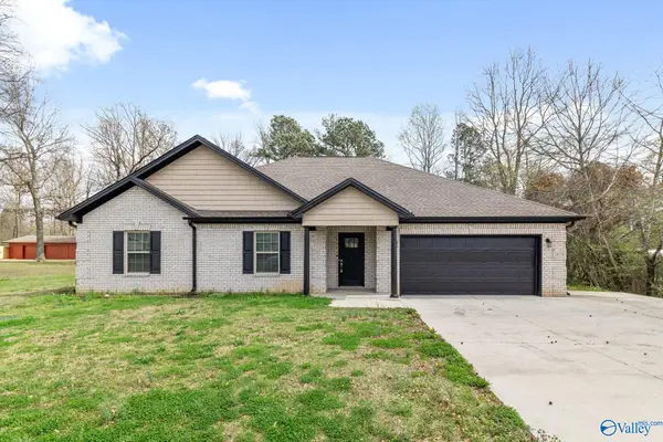 16118 Blackburn Lane, Athens, AL 35611