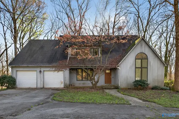 1912 Indian Hills Road, Hartselle, AL 35640