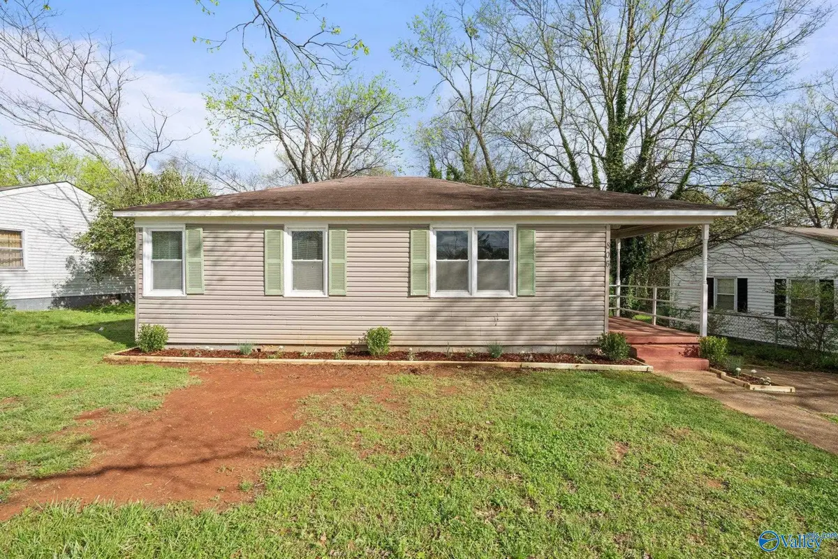 806 Crestline Road, Huntsville, AL 35816 - #1