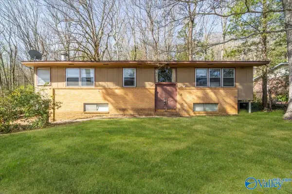 612 Mountain Gap Drive Se, Huntsville, AL 35803