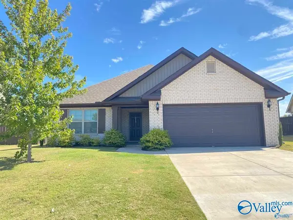 213 Shubert Drive, Hazel Green, AL 35750