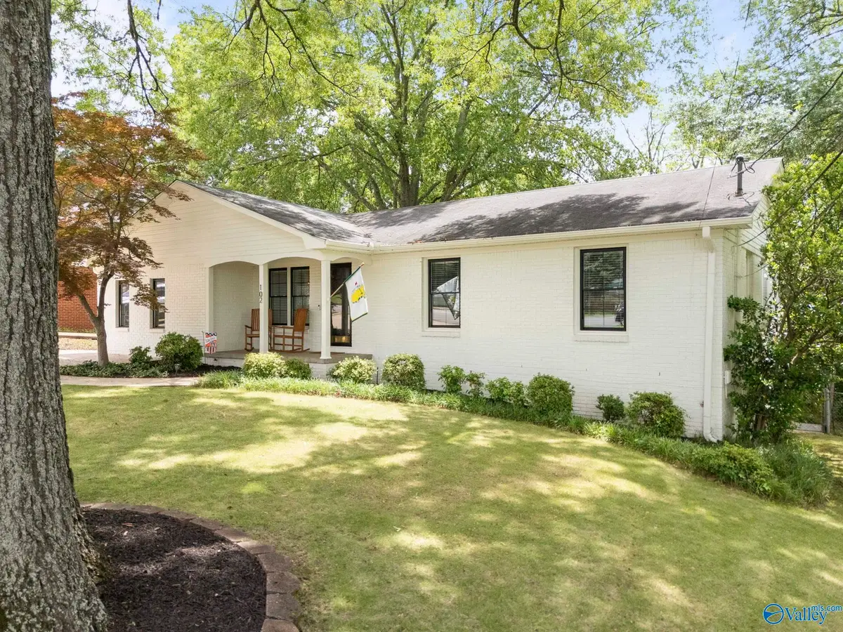 102 Robin Lane, Huntsville, AL 35802 - #1