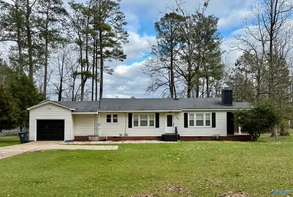 204 Taylor Road, Glencoe, AL 35905