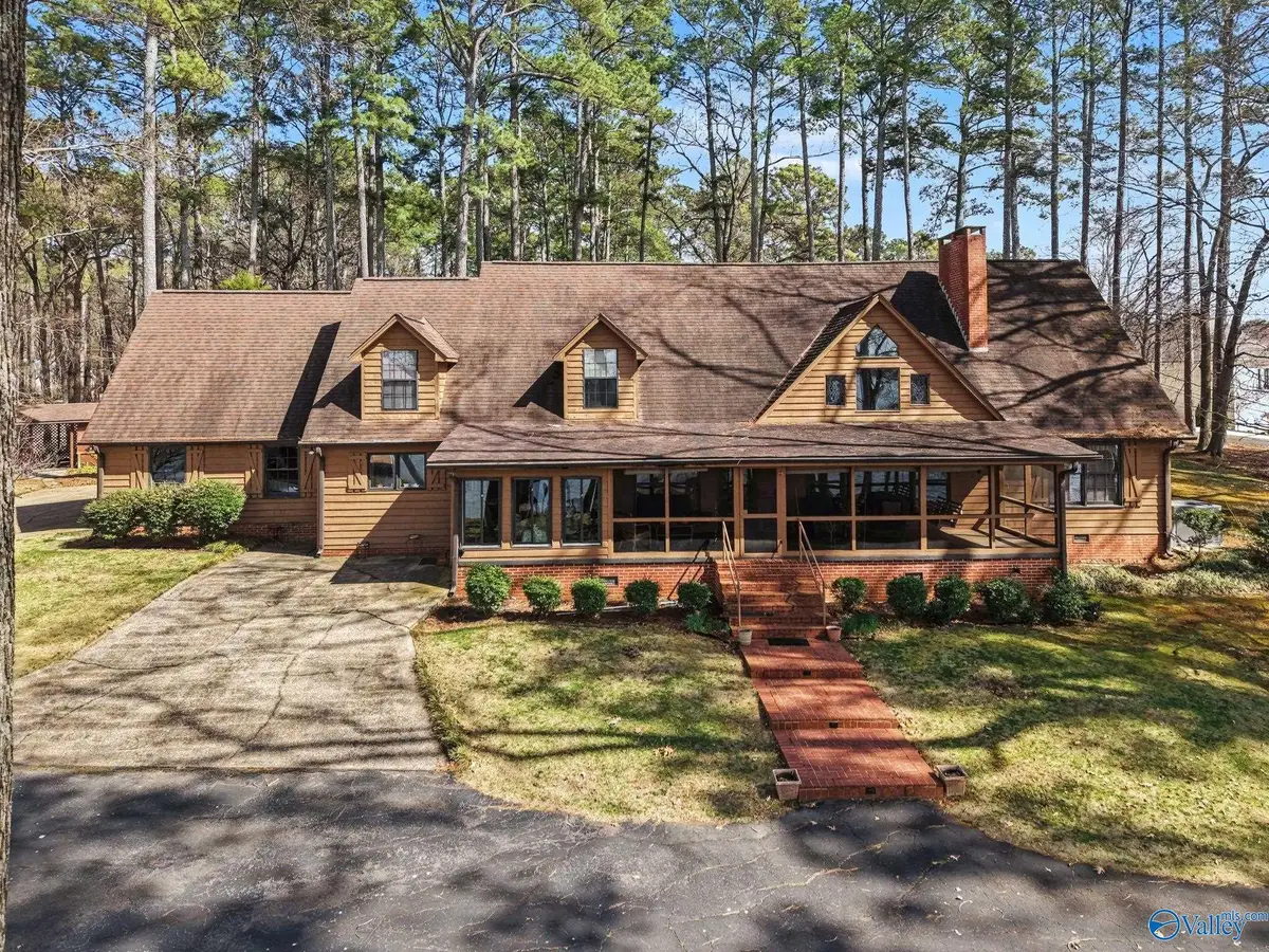 3398 Lakeshore Drive, Scottsboro, AL 35769 - #1