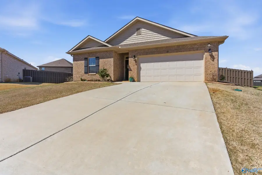 121 Burlcrest Court, Meridianville, AL 35759 - #2