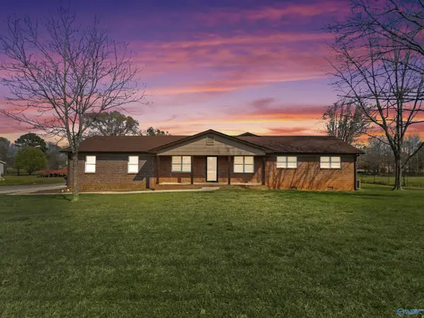 13 Pine Street, Decatur, AL 35603