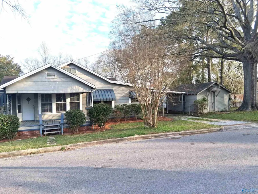 512 Elm Avenue, Gadsden, AL 35903 - #2