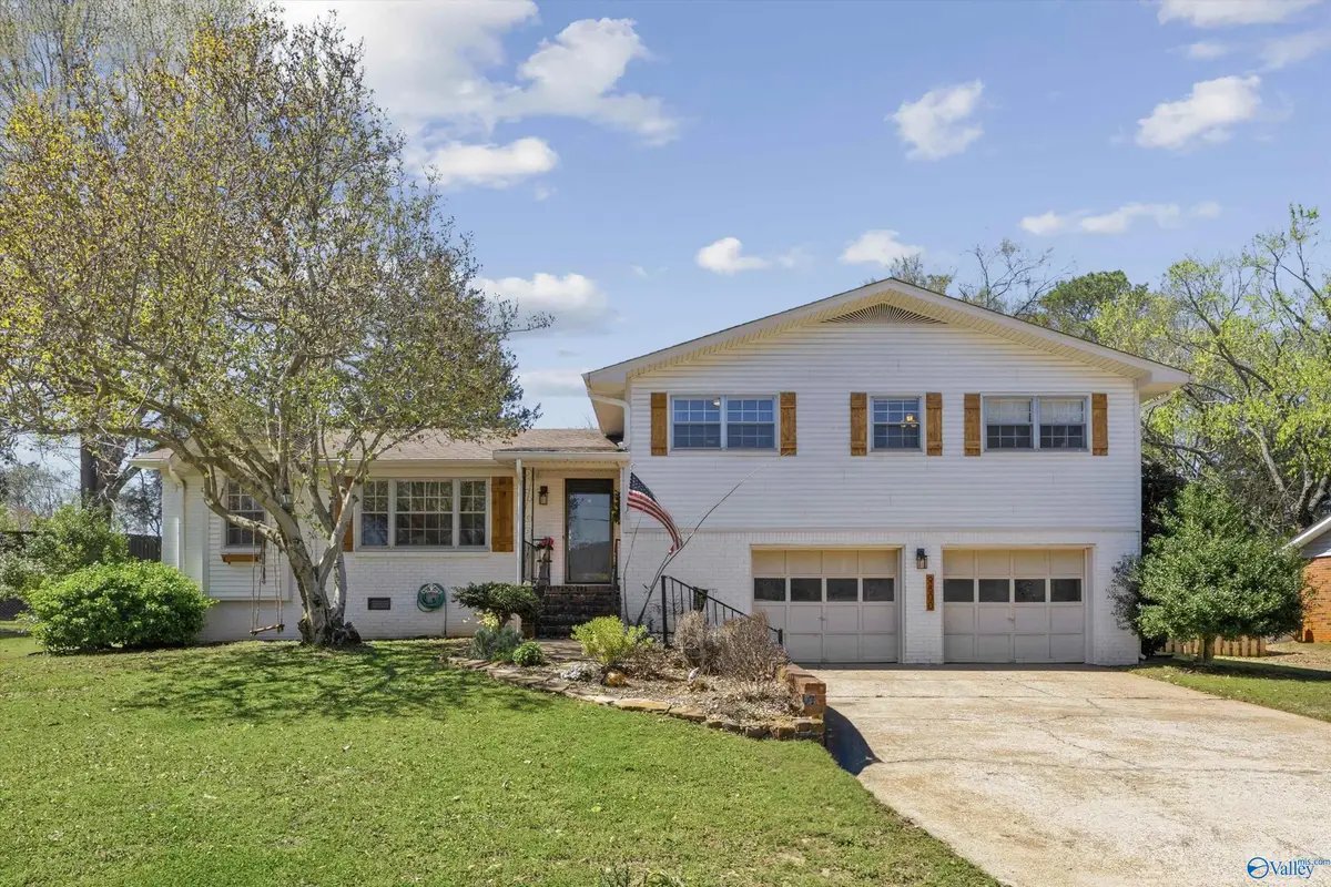 9800 Dolphin Drive, Huntsville, AL 35802 - #1