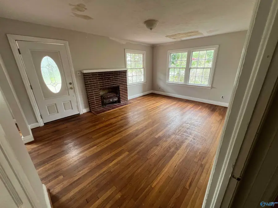 202 Dogwood Drive, Attalla, AL 35954 - #2