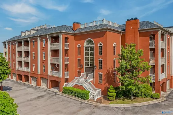 4770 Whitesburg Drive Se #300, Huntsville, AL 35802