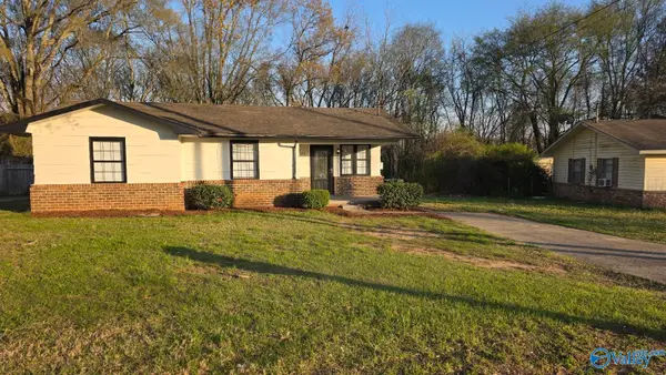 628 Canterbury Avenue, Decatur, AL 35601