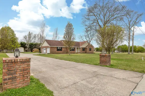 900 Section Line Road, Albertville, AL 35950