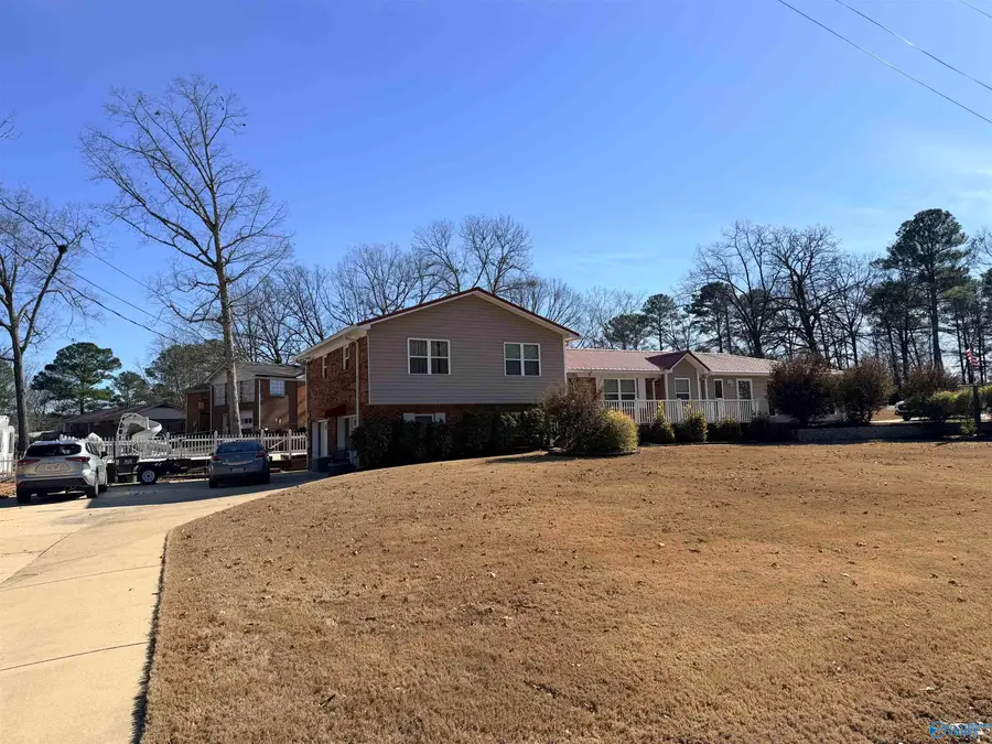 2029 Virginia Lane, Hueytown, AL 35023 - #2