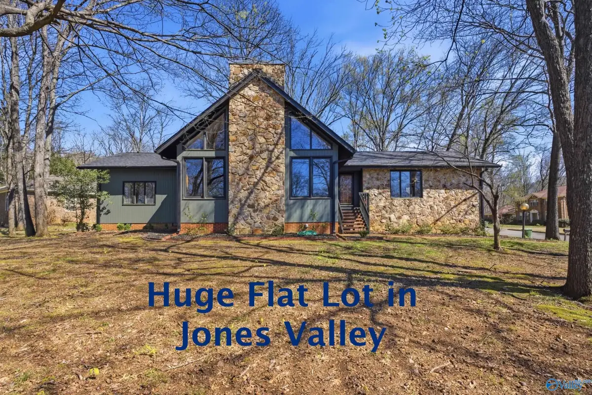 7705 Foxfire Drive Se, Huntsville, AL 35802 - #1