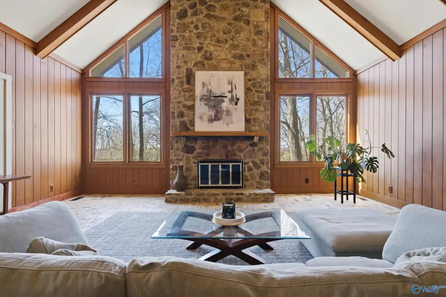 7705 Foxfire Drive Se, Huntsville, AL 35802 - #2