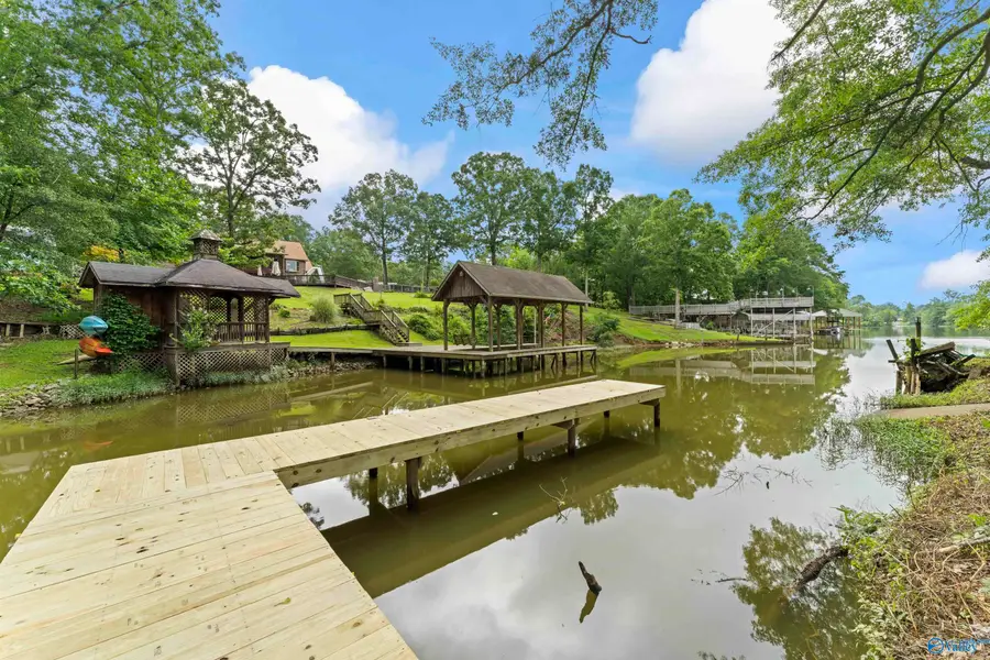 51 W Aqua Vista Drive, Gadsden, AL 35901 - #2