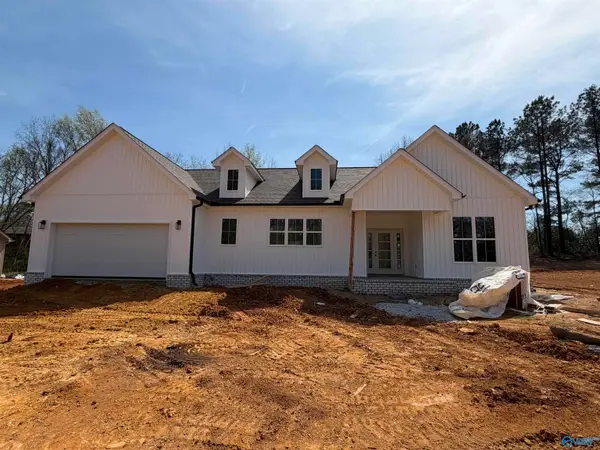 318 Elgin Hills Drive, Rogersville, AL 35652