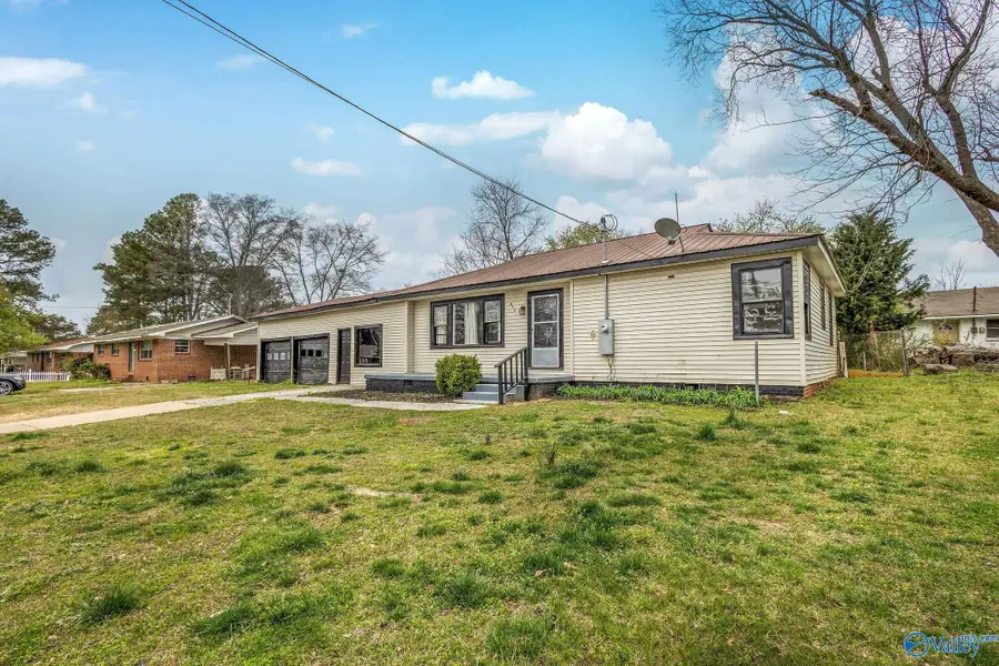 617 College Avenue, Boaz, AL 35957 - #3