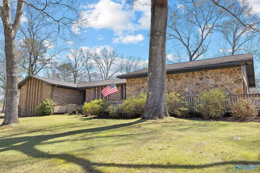 400 Crescent Drive Sw, Hartselle, AL 35640 - #2