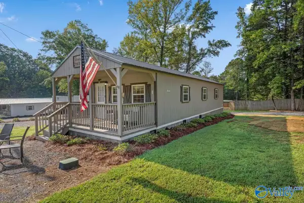 375 Whitaker Drive, Grant, AL 35747