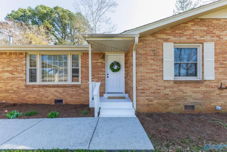 7717 Saxon Drive Sw, Huntsville, AL 35802 - #2