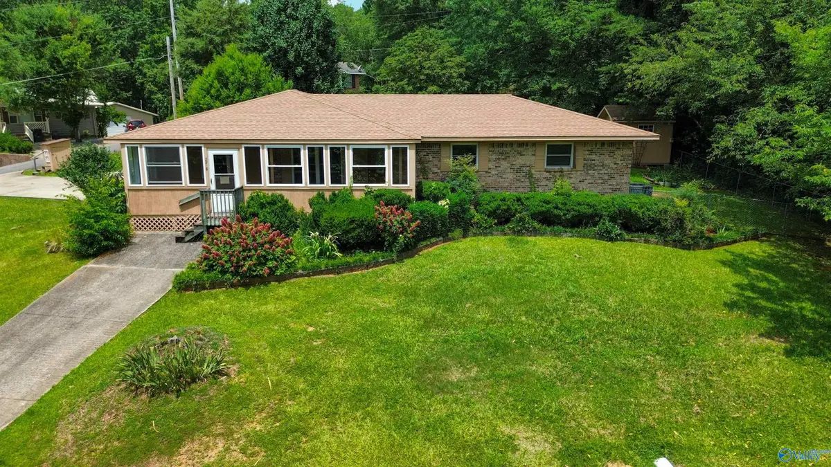 3918 Plains Avenue, Fort Payne, AL 35967 - #1