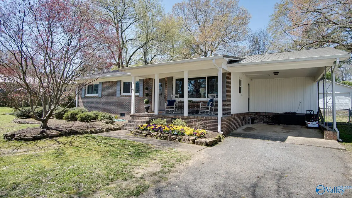 3816 Hopwood Avenue, Guntersville, AL 35976 - #1