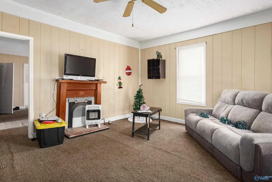 1001 Sterling Blvd, Sheffield, AL 35660 - #3