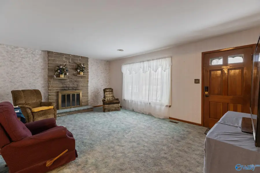 609 Vance Road Sw, Huntsville, AL 35801 - #3