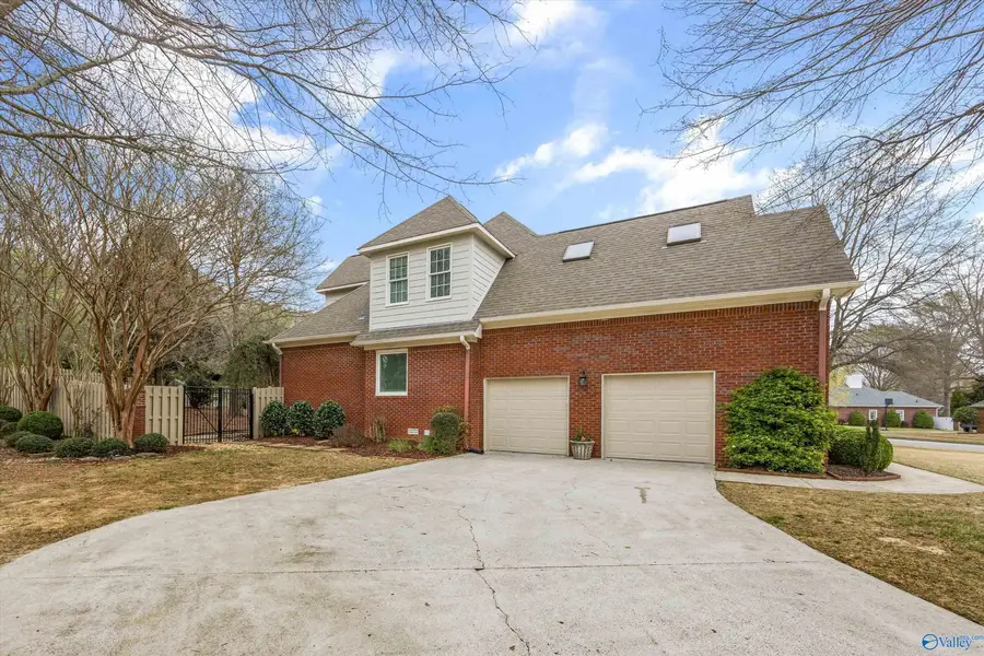 2640 Bransford Trail, Owens Cross Roads, AL 35763 - #2