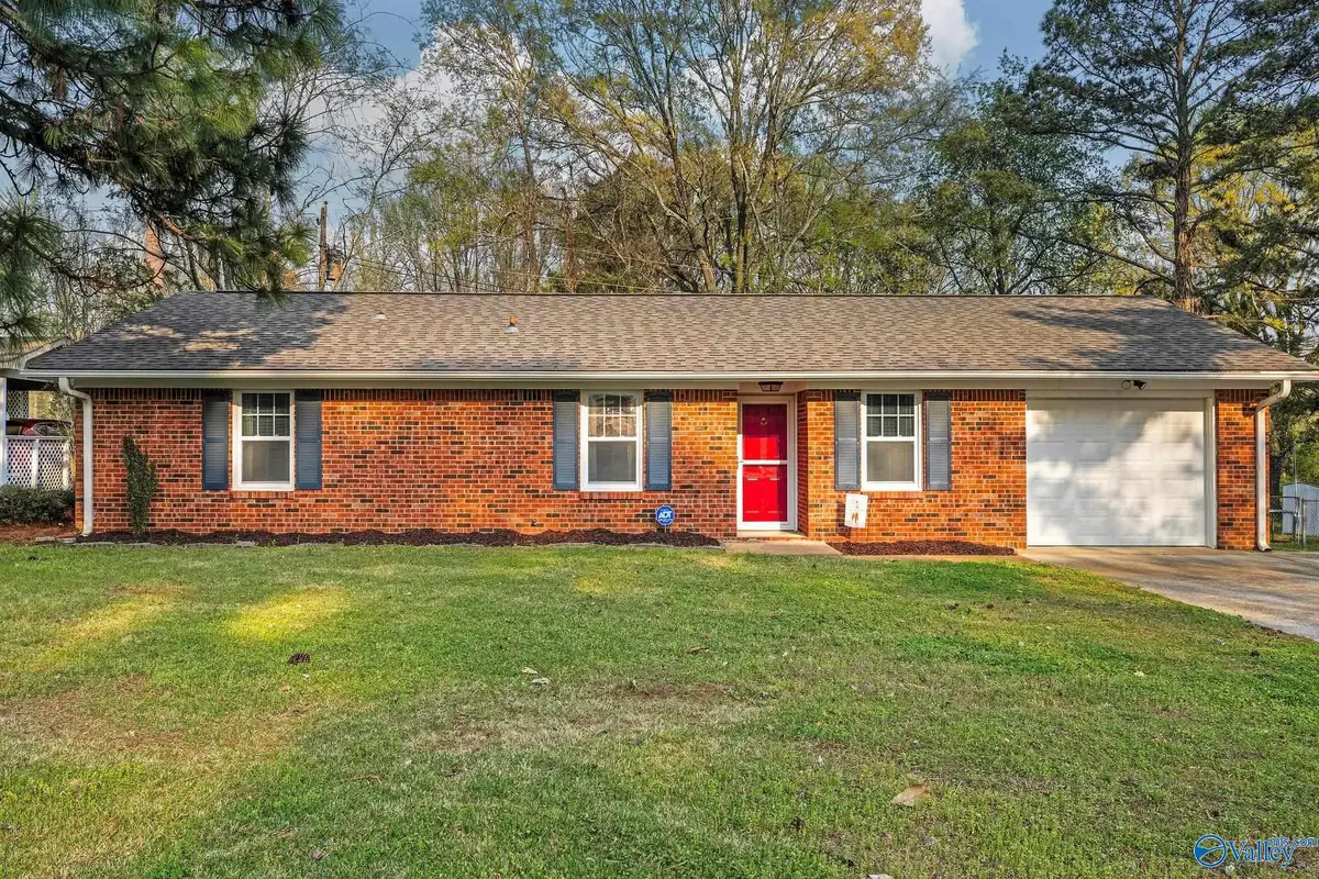 1312 SW Cloverdale Avenue, Decatur, AL 35601 - #1