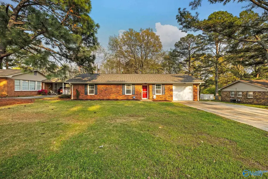 1312 SW Cloverdale Avenue, Decatur, AL 35601 - #2