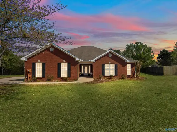 123 Stoney Point Drive, Harvest, AL 35749