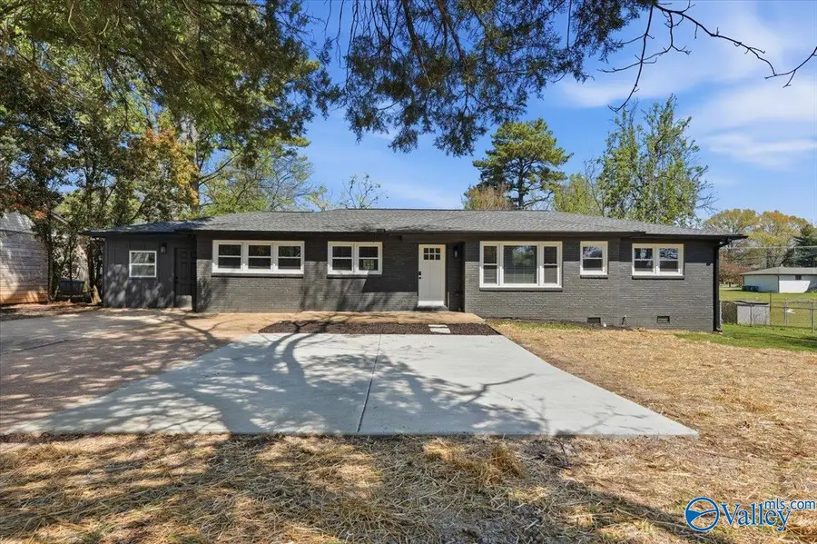 6404 Old Madison Pike Nw, Huntsville, AL 35806 - #2