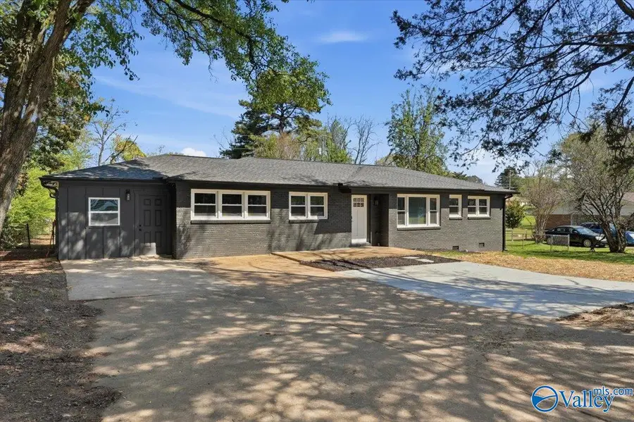 6404 Old Madison Pike Nw, Huntsville, AL 35806 - #3