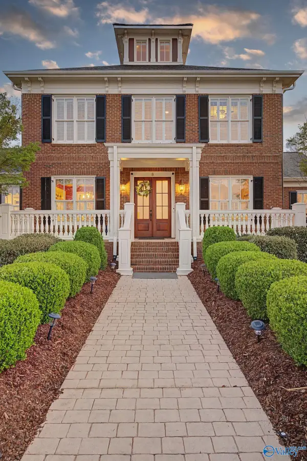 8 King Georges Way Sw, Huntsville, AL 35824