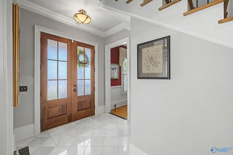 8 King Georges Way Sw, Huntsville, AL 35824 - #3