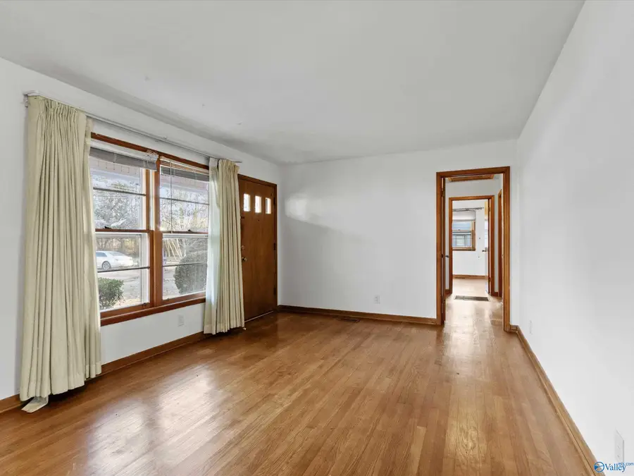 2917 NW Ford Place Nw, Huntsville, AL 35810 - #3