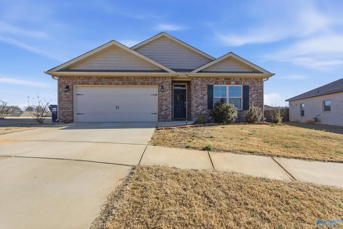 7005 Nearpath Drive Nw, Huntsville, AL 35806 - #1