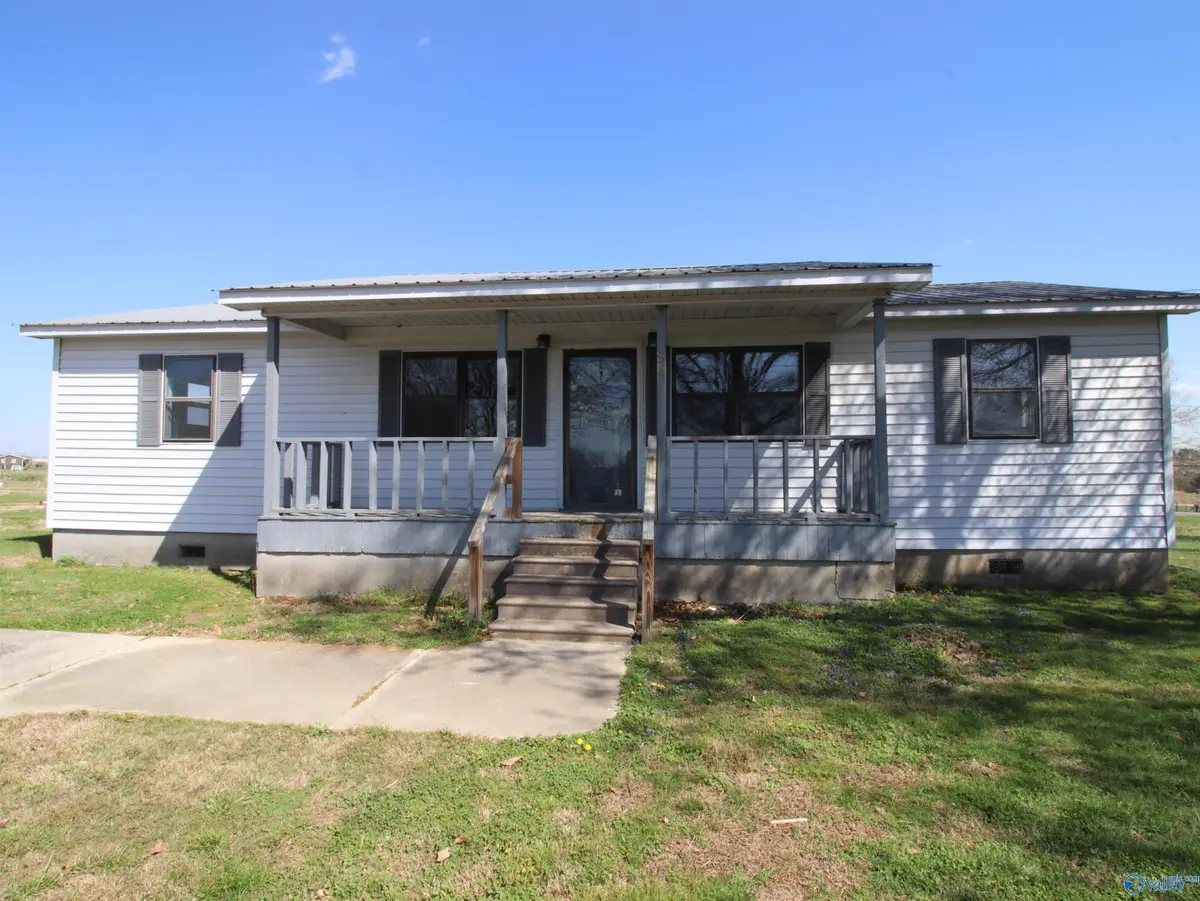 86 Hill Street, Fyffe, AL 35971 - #1