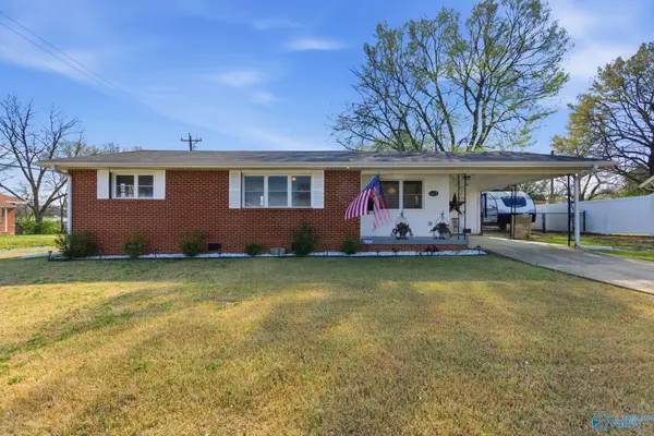 602 Barkley Street Sw, Hartselle, AL 35640