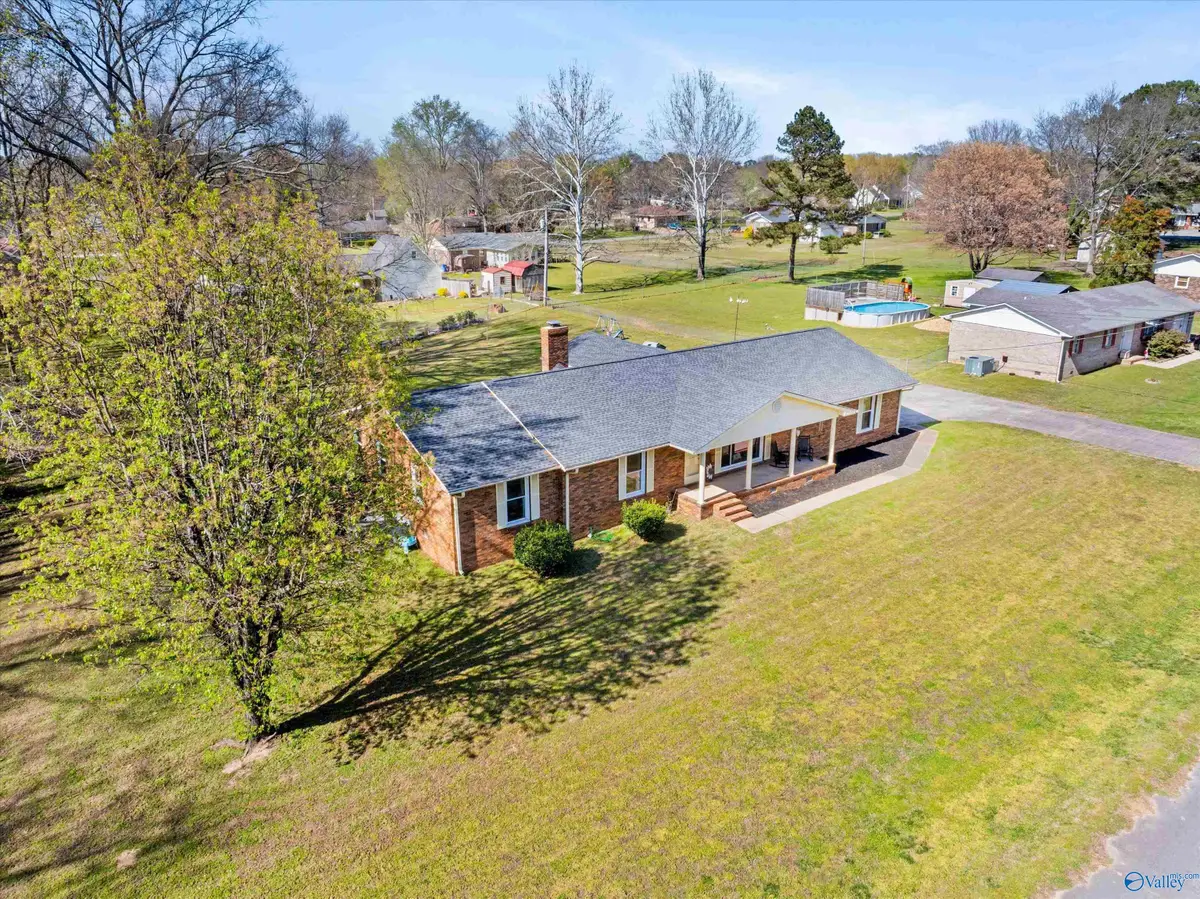 15209 Clodessa Drive, Athens, AL 35611 - #1